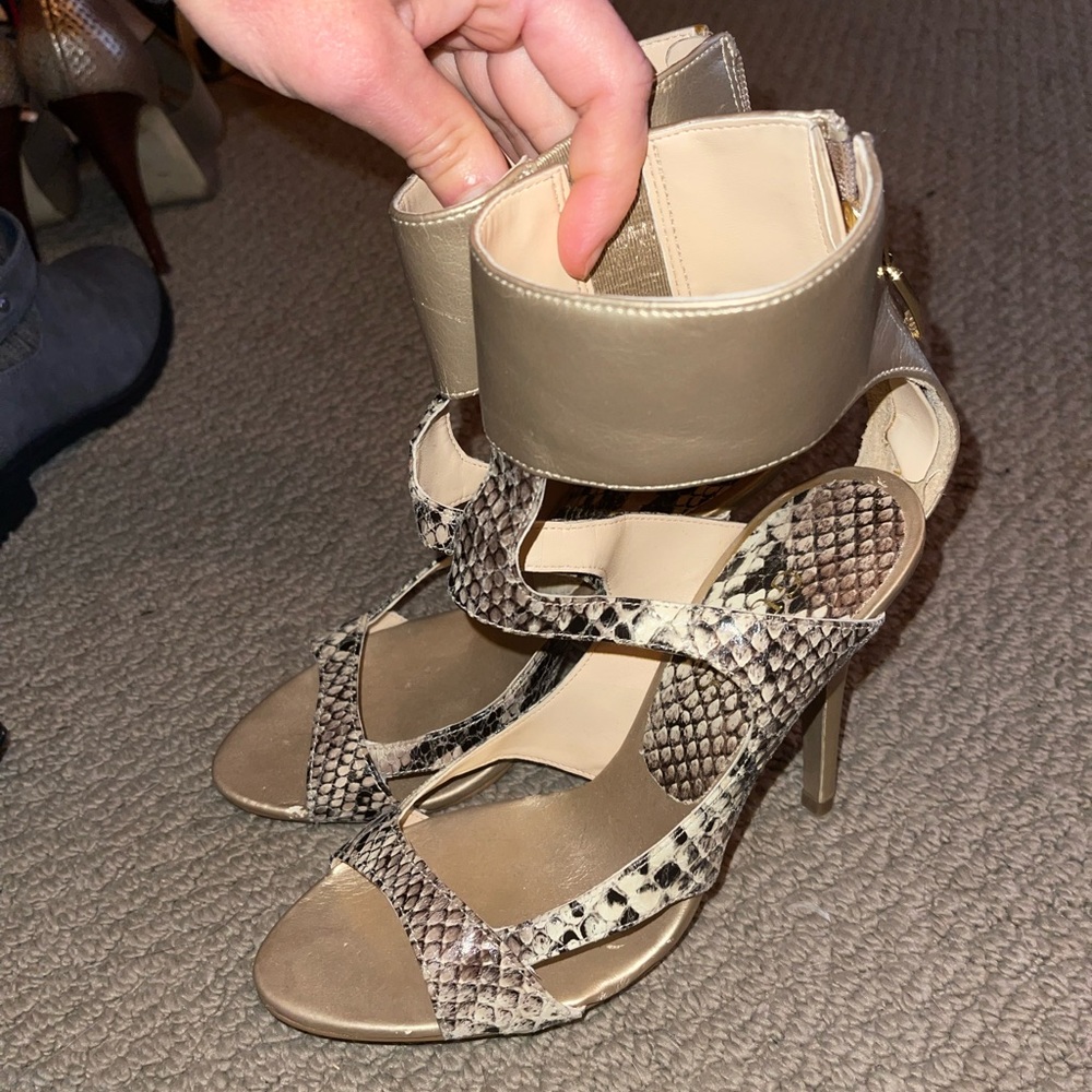 Guess heels 6.5